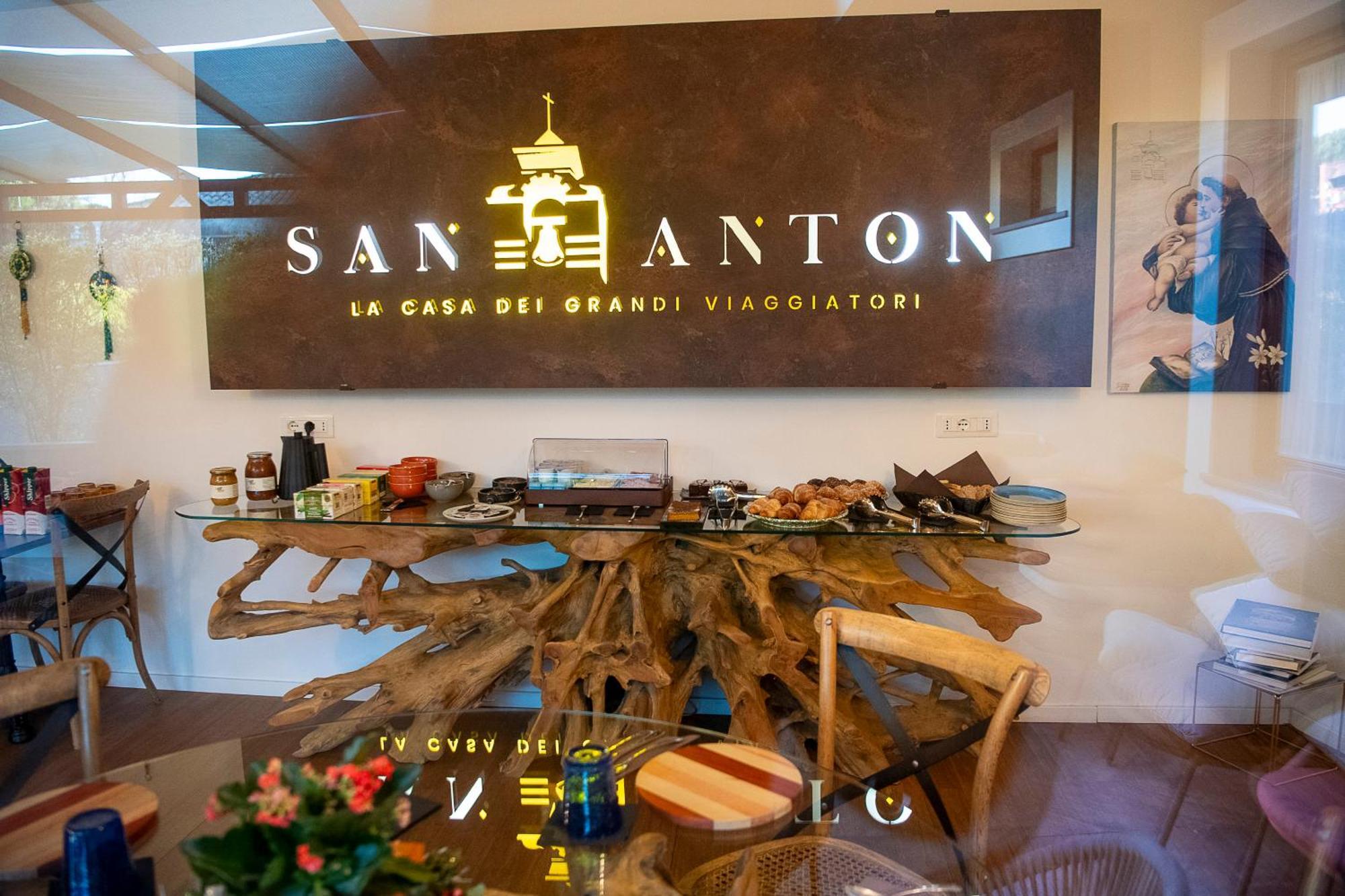 San Anton Hotel 트레카스타니 외부 사진